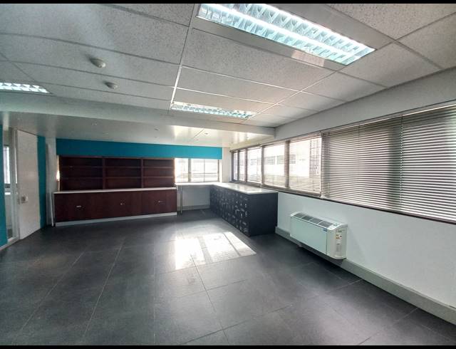 924M² OFFICE TO LET IN MOWBRAY